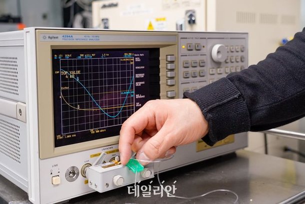 GIST, 혈류 상태서 적혈구 내부 헤모글로빈 수화 구조 분석 센서 기술 개발 : 네이트 뉴스