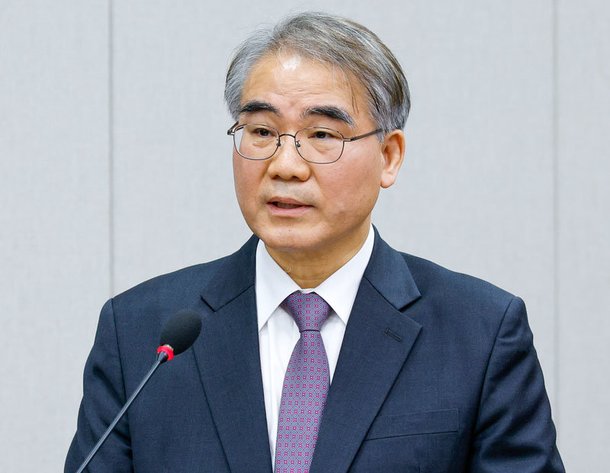 與추천 조한창 