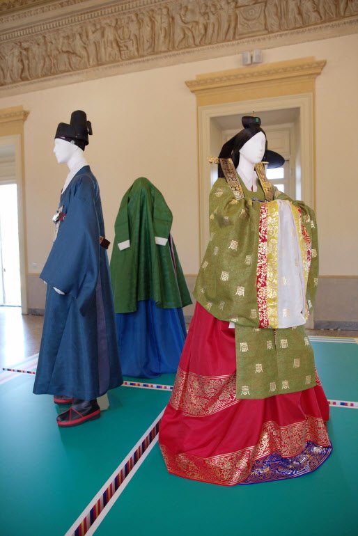 이탈리아 밀라노서 전통한복 패션쇼…한복 특별전도 : 네이트 뉴스