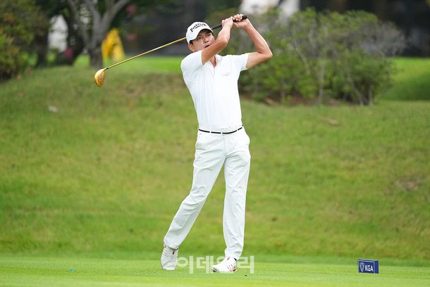 정현호, 첫날 '코스레코드' 맹활약 불구…제53회 한국시니어아마추어선수권 아쉬운 준우승 : 네이트 스포츠