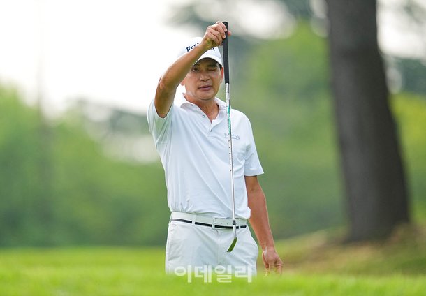 정현호, 첫날 '코스레코드' 맹활약 불구…제53회 한국시니어아마추어선수권 아쉬운 준우승 : 네이트 스포츠