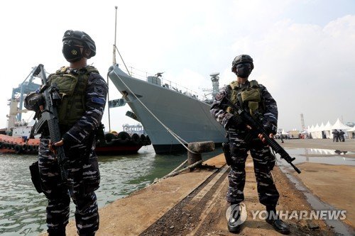 INDONESIA BRITAIN DEFENSE HMS RICHMOND VISIT : 네이트 뉴스