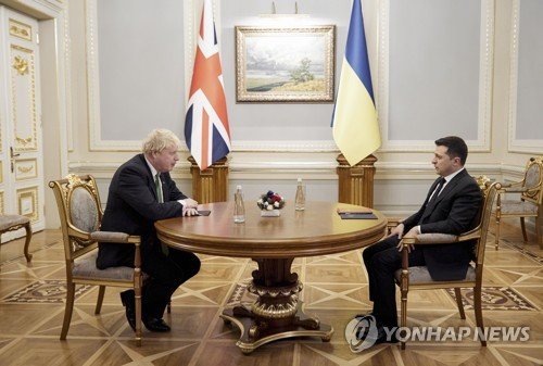UKRAINE BRITAIN DIPLOMACY : 네이트 뉴스