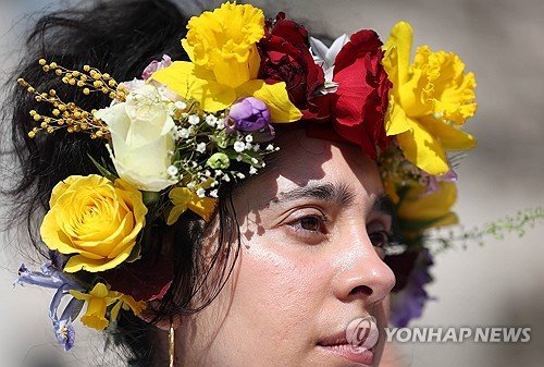 BRITAIN SPRING : 네이트 뉴스