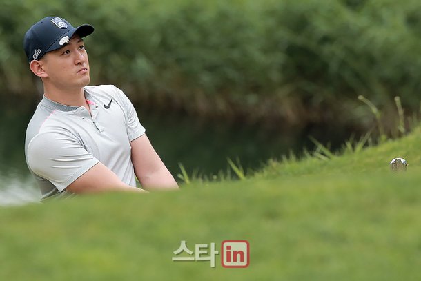 [포토] 이결 '아버지 걱정마세요' : 네이트 스포츠
