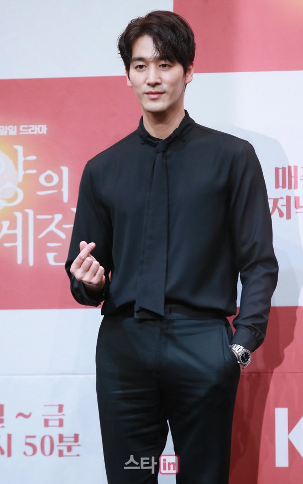[포토]배우 오창석, '태양의 느낌으로' : 네이트 연예
