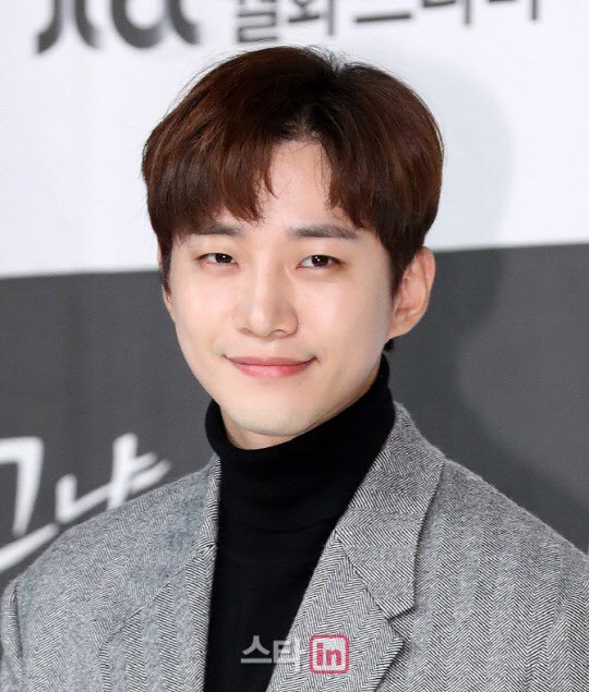 준호, 오늘 소집해제…'군필돌' 2PM 완전체 컴백 기대 : 네이트 연예