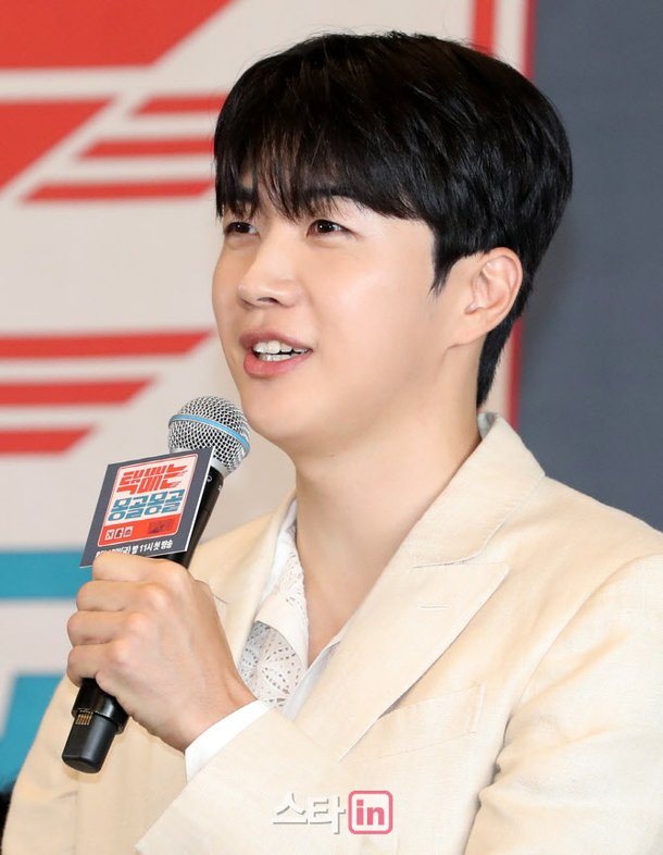 [포토]인사말하는 배우 강훈 : 네이트 연예