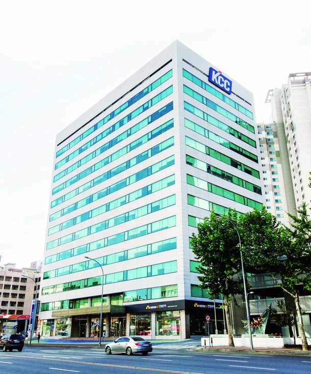 KCC, 동반성장위와 협력사 상생협력 협약…대출·R&D 등 전방위 지원 : 네이트 뉴스