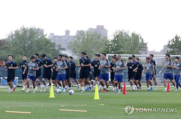 이강인 복귀…2026 월드컵을 향한 첫 발걸음, 축구 대표팀 '완전체'로 뭉쳐! : 네이트 뉴스
