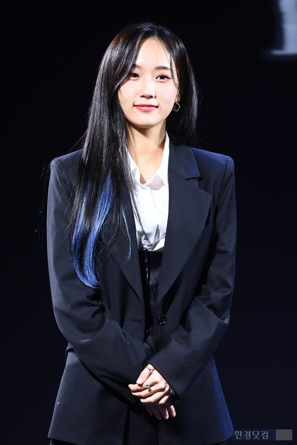 [포토] 서리, '아름다운 미모에 눈길~' : 네이트 연예