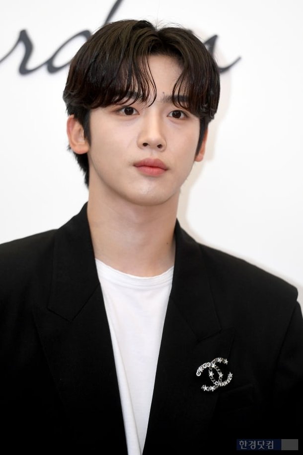 [포토] 위아이 김요한, '진짜 잘생겼다!' : 네이트 연예
