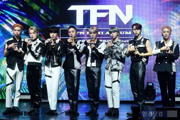 [포토] TFN, '멋진 모습에 시선강탈' : 네이트 연예