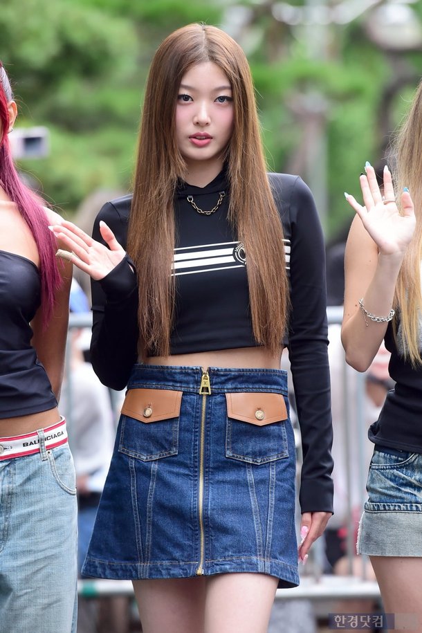[포토] 캣츠아이 윤채, '도도한 모습에 시선강탈' : 네이트 연예