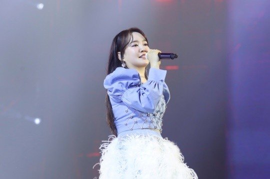윤하, 20주년 단독 콘서트 서울 성료…데뷔 이래 최대 규모 : 네이트 연예