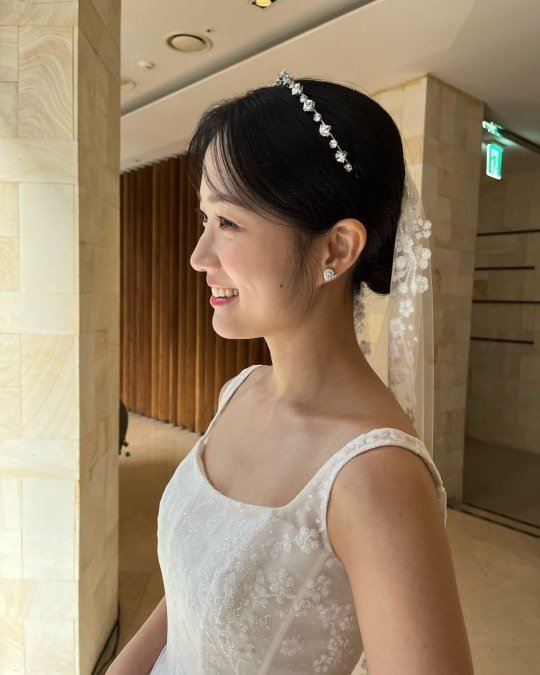 김혜윤, 임솔 웨딩샷 공개…