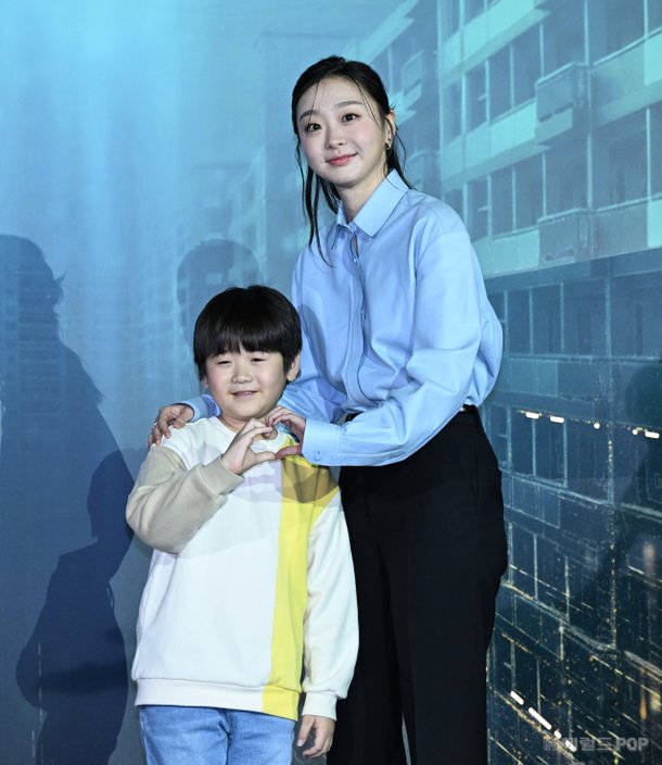 '대홍수' 김다미 아들 권은성, 귀여운 감자처럼 굴러들어 와…현장 초토화된 이유 : 네이트 연예
