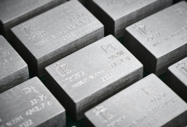 英, 러시아 백금·팔라듐 수입관세 35%p 인상 : 네이트 뉴스