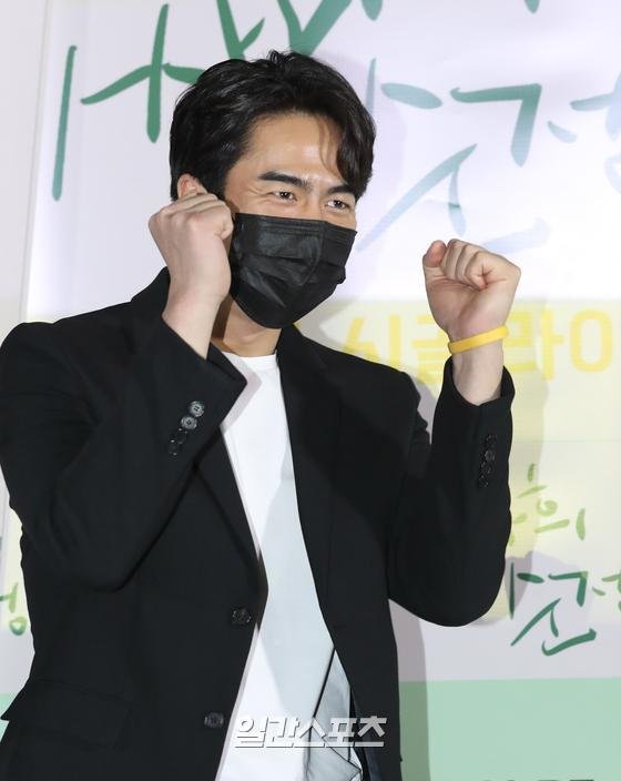 [포토] 전석호 '귀엽게 파이팅' : 네이트 연예