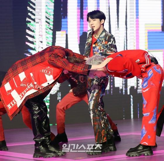 [포토] 템페스트 형섭 '물렀거라' : 네이트 연예