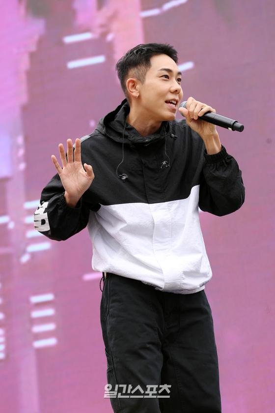 [포토] 로꼬, '힙한 무대' : 네이트 연예
