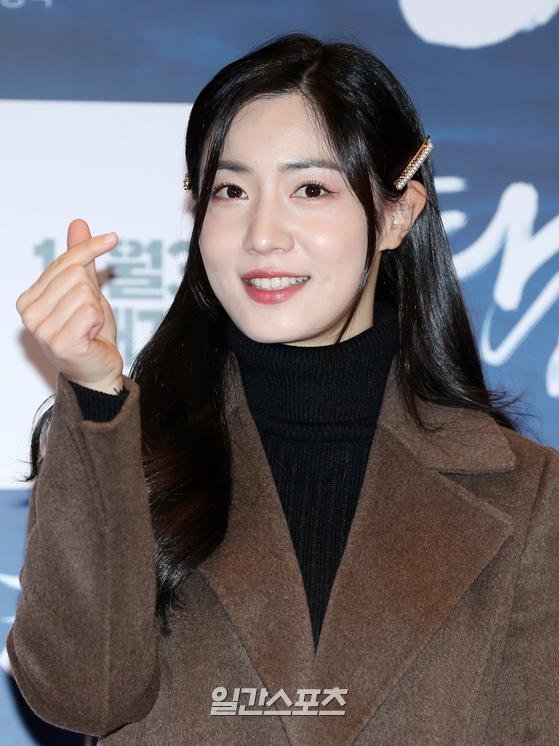 [포토] 정우연 '하트 받으세요' : 네이트 연예