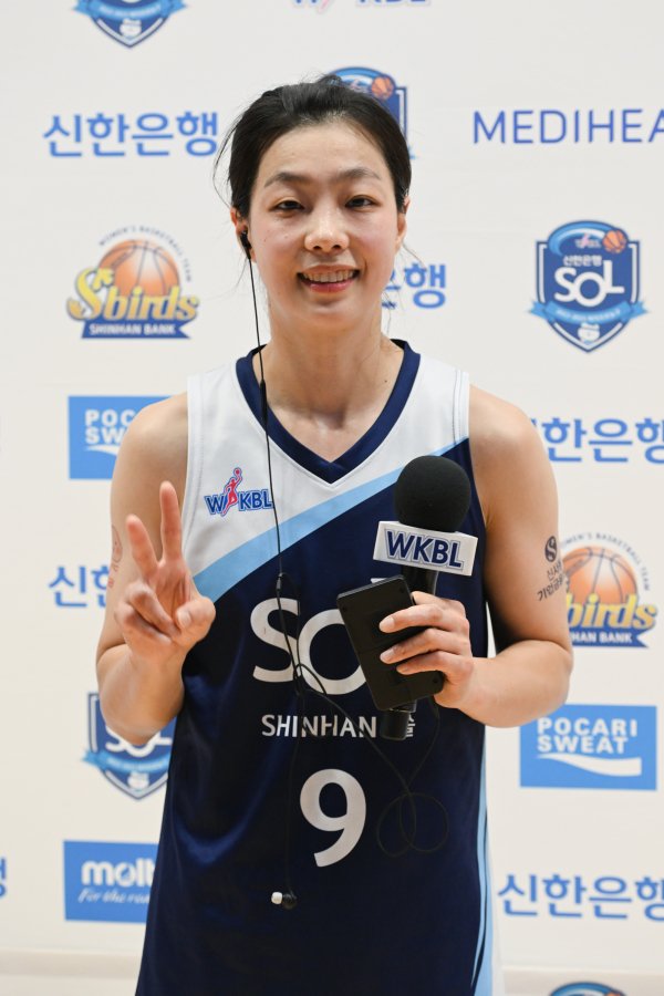 [IS 스타] 감독도 인정한 &amp;#39;베테랑&amp;#39;…이경은 &amp;quot;점수 못 지킨 건 반성해야&amp;quot; : 네이트 스포츠