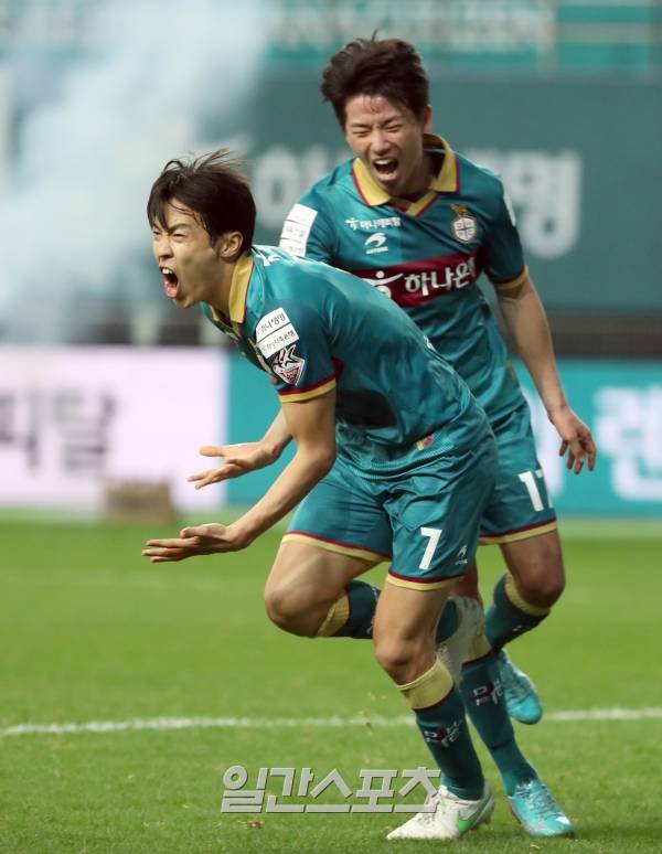 &amp;#39;감동의 인터뷰&amp;#39; 日 마사가 돌아왔다…&amp;quot;올해도 인생 걸고 합시다&amp;quot; : 네이트 스포츠