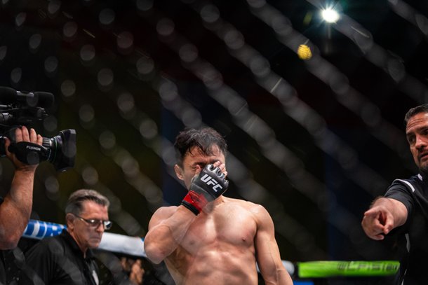 "조롱 댓글도 관심" 최두호, UFC서 재기 성공…8년 만의 승리→뜨거운 눈물 : 네이트 스포츠