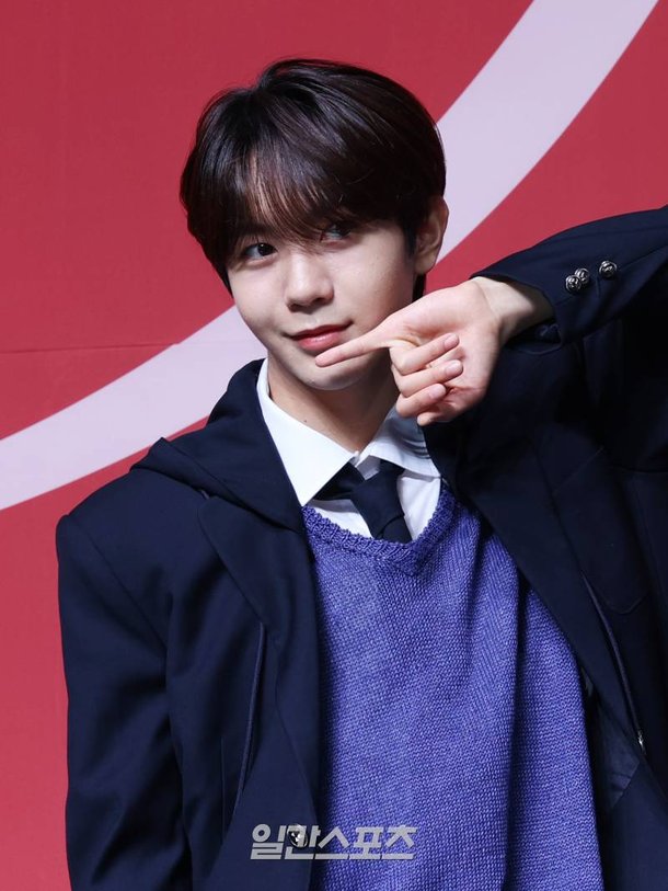 [포토] NCT 위시 료, 훈훈한 미모 : 네이트 연예