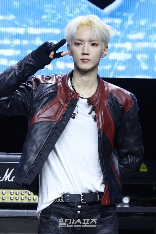 [포토] 에이엠피 하유준, 귀엽게 브이 : 네이트 연예