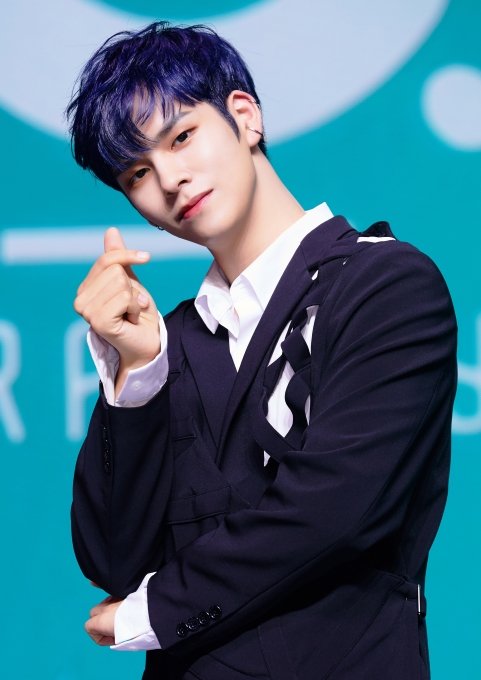 [포토]크래비티 세림, '남친짤 제조기' : 네이트 연예