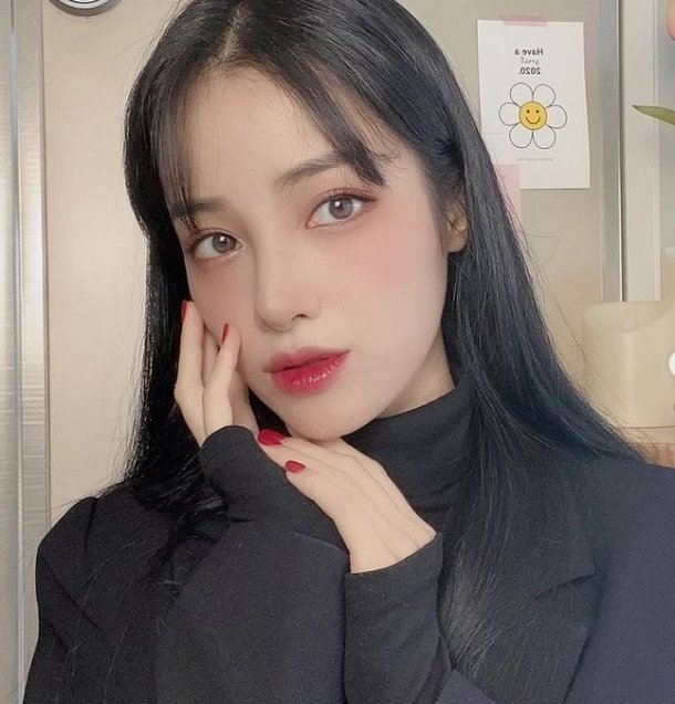 유깻잎, '허위사실 유포' 유튜버·악플러 고소 