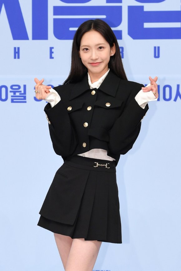 [포토]한지현 '카리스마는 여전해' : 네이트 연예