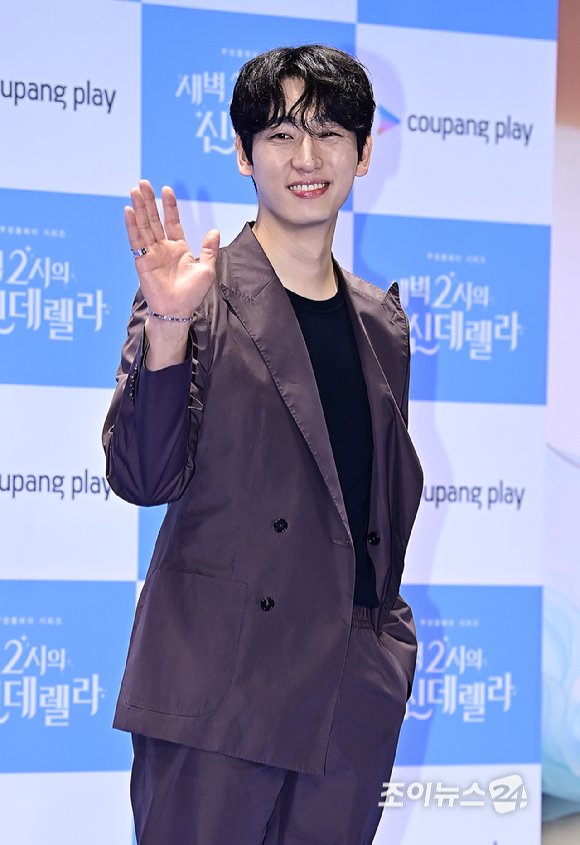 [포토]윤박, 부드러운 미소가 매력 : 네이트 연예