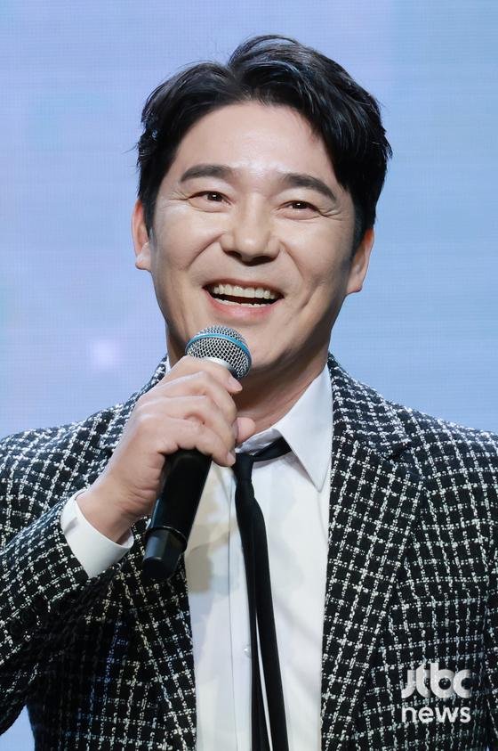 임창정, 28년 이어온 한결같은 감성 결정체 '멍청이'[종합] : 네이트 연예