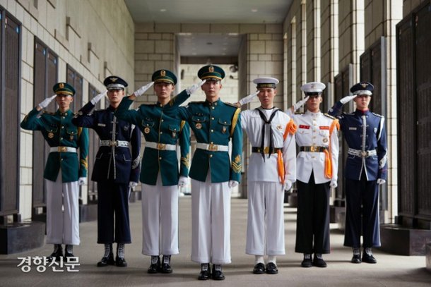 국방부 의장대대, 용산에서 삼청동으로···경호부대와 주둔지 '맞교환' : 네이트 뉴스