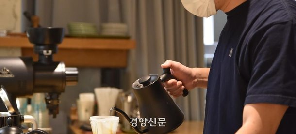 커피 월드챔피언이 개발하는 '부산형 커피음료' 명칭 공모 : 네이트 뉴스