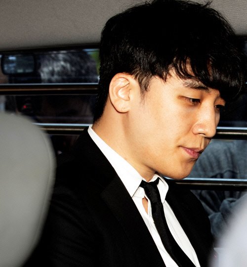 경찰, '린사모' 횡령 혐의 입건…승리 다음주 검찰 송치 예정 : 네이트 연예