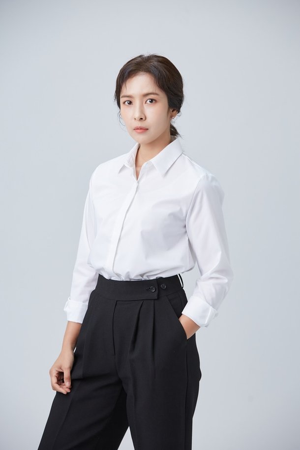 배우 김혜나, 영화 '그녀의 취미생활' 크랭크인 : 네이트 연예