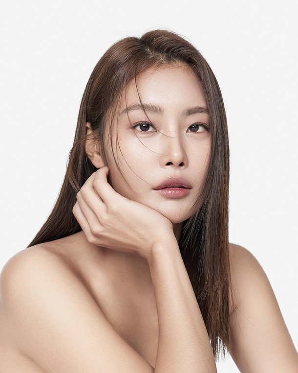 '솔로지옥+골때녀' 강소연, 매력 넘치는 프로필 : 네이트 연예