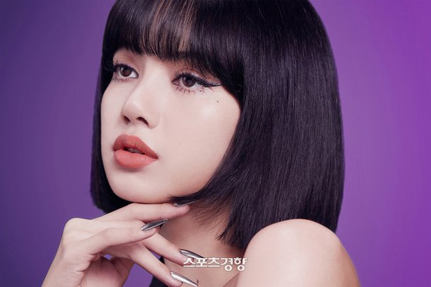 블랙핑크 벗고 싶었나…리사, 19금 카바레쇼 '외설 논란' : 네이트 연예