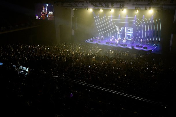 록밴드 YB, 전국 투어 콘서트 '2024 YB TOUR LIGHT ; INFINITY' 순항 중 : 네이트 연예