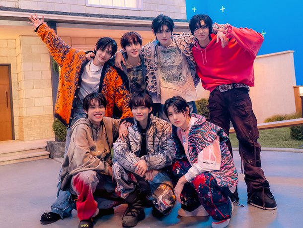 킥플립, 한터-써클차트 일간 1위 & 중국 음원 차트 최정상! : 네이트 연예