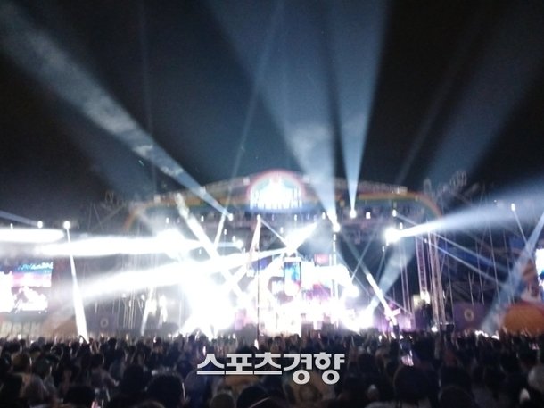 '2025 렛츠락페스티벌' 최종 라인업 확정···육중완 밴드·데카당·크랙샷·더 픽스 등 'KEEP ON BURNING' 아티스트 ...