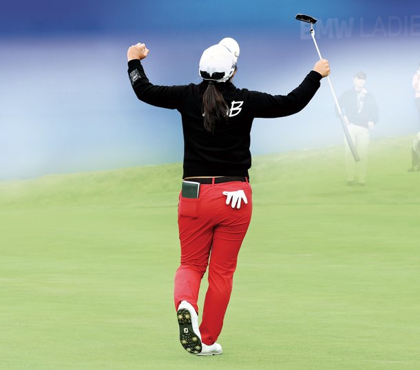 김세영 골프선수 나이 프로필 학력 고향 가족 우승상금 경력 - 2025 BMW 챔피언십 김세영 수상 사진