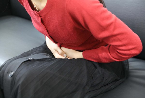 불임 원인 '자궁내막증', 생리통 심해졌다면 의심해봐야 : 네이트 뉴스 불임 원인 '자궁내막증', 생리통 심해졌다면 의심해봐야 : 네이트 뉴스