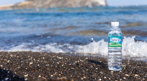 Jeju Samdasoo marks 26 years as Korea's best bottled water : 네이트 뉴스