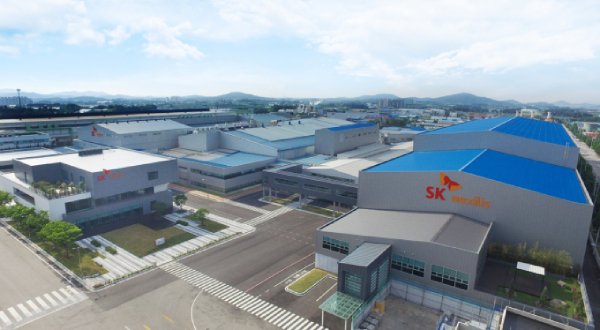 SK nexilis develops current collectors for solid-state batteries : 네이트 뉴스