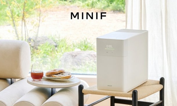 미니프 MINIF, '2025 대한민국 소비자만족지수1위' 수상 : 네이트 뉴스